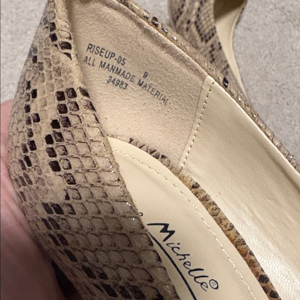 Snake Stilettos - Picture 7 of 9